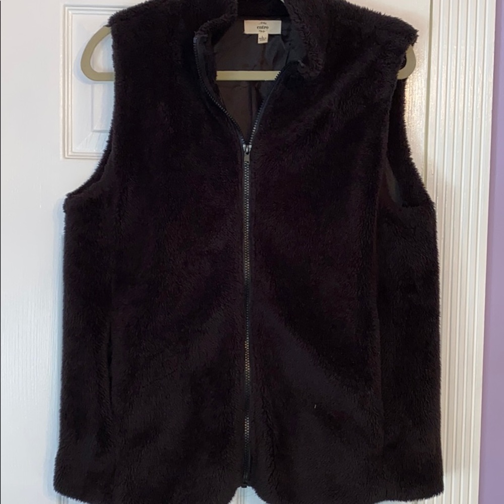 Fleece black vest